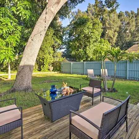 Charming Vacation Rental Close To Downtown!